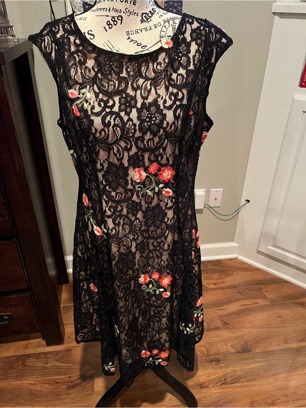 Gabby Skye Black Lace Dress with Floral Embroidery, Lined